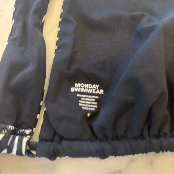 Monday Swimwear Palm Springs Top in Capri Wave - Picture 3 of 3